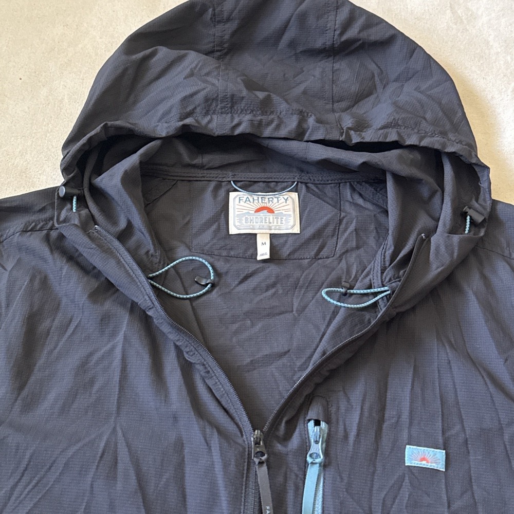 Faherty Mens SHORELIFE Surf Jacket Size Medium Hooded Windbreaker Black W Green - Picture 3 of 10